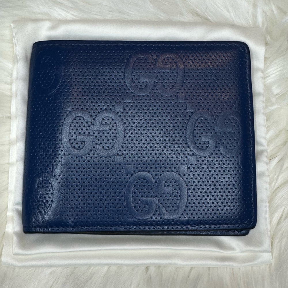 Gucci GG Supreme Bi-fold Wallet